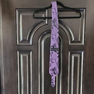 Elegant Purple Paisley Tie